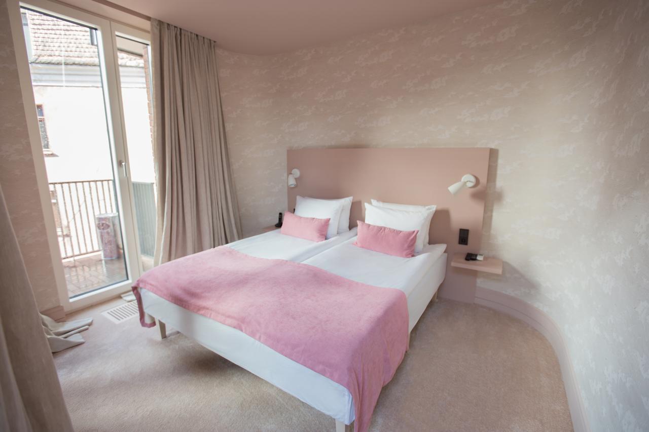 Redstone Boutique Hotell 4*